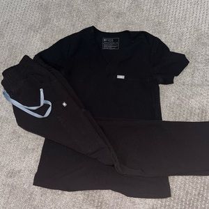 FIGS black XS one pocket Catarina scrub top and S high waisted skinny yola pants